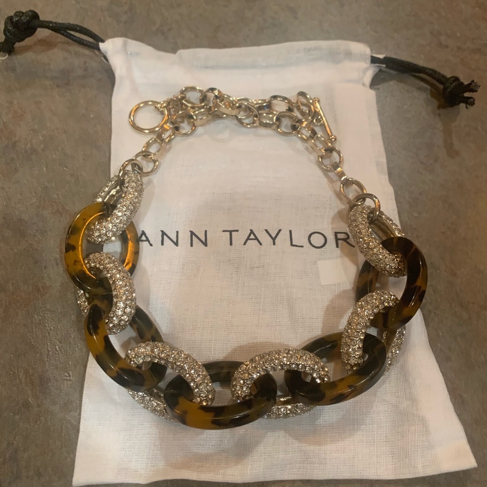 NWOT - Ann Taylor Choker